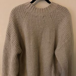 LIKE NEW Cropped Cream Sweater
